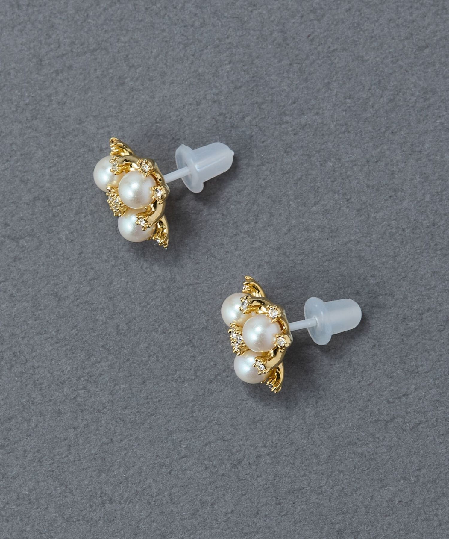 Phoebe「【金属アレルギー対応】パールブーケセラミックポストピアス　小粒パール」|ピアス|