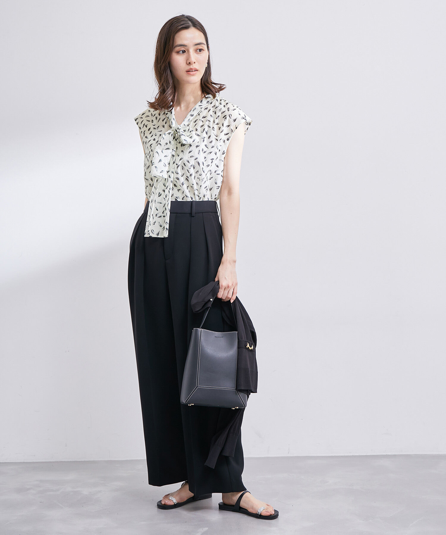 ROPE「【雑誌掲載】【洗える】前後2WAYフレンチスリーブボウタイブラウス/セットアップ対応」|シャツ・ブラウス|