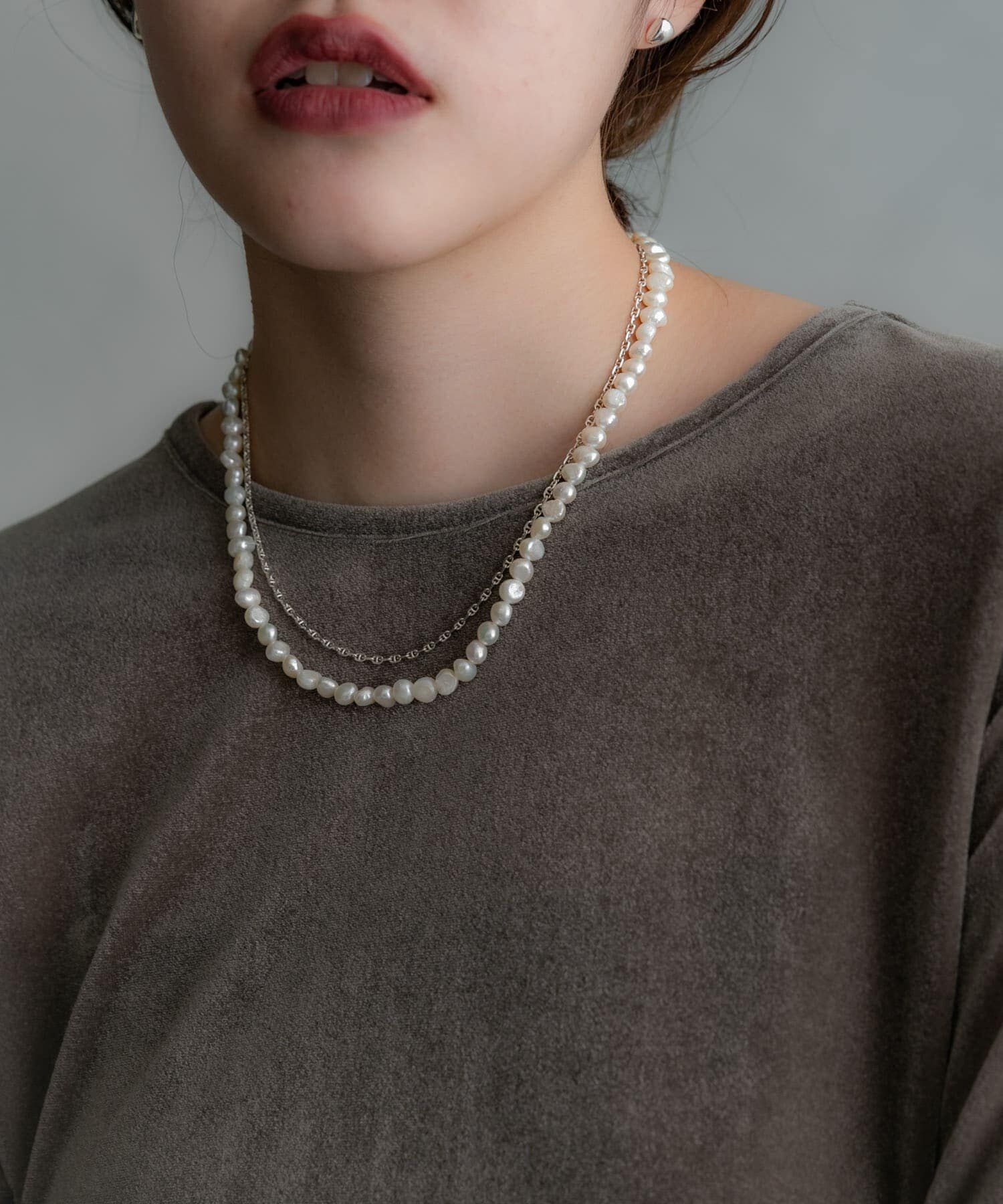 SMELLY「SMELLY so&rsquo;　pearl hook necklace」|ネックレス|
