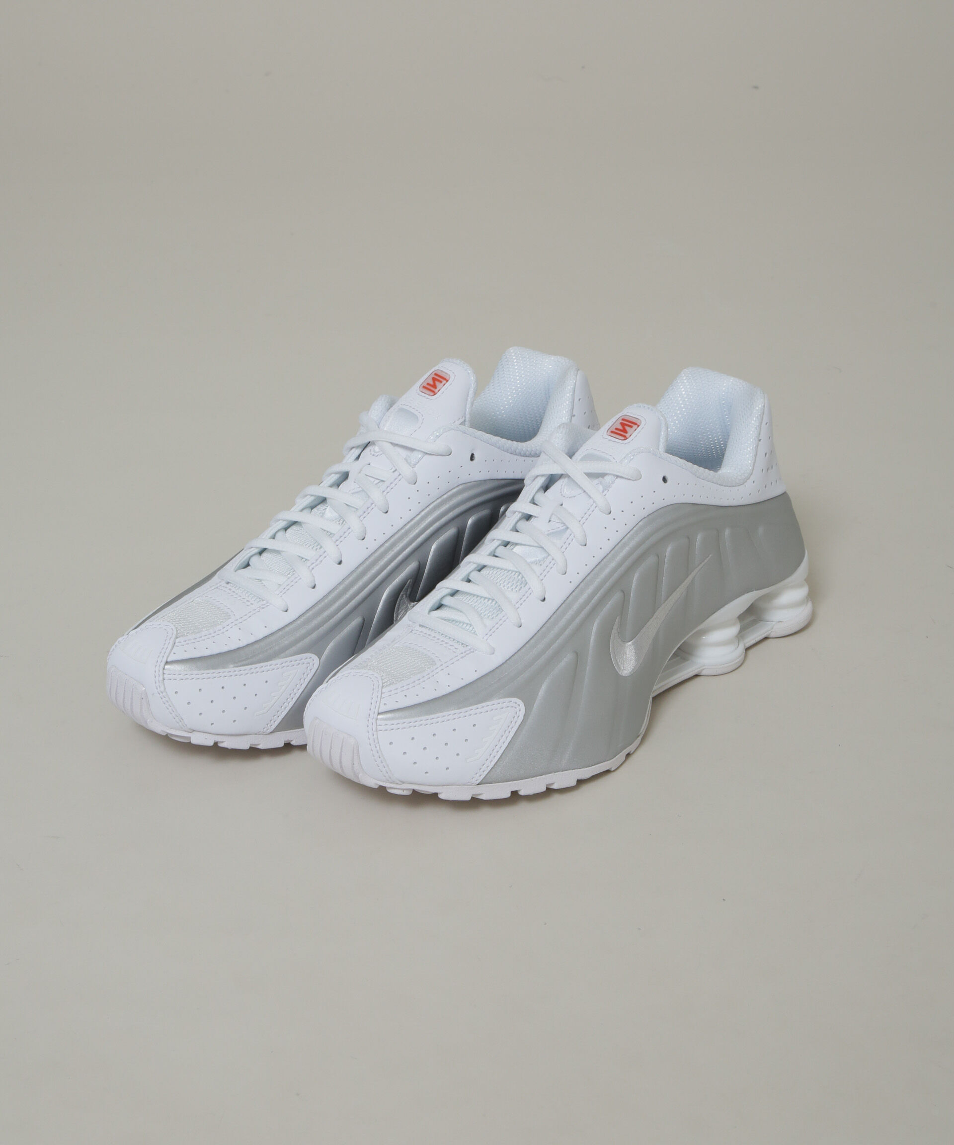 NANO universe「NIKE/ナイキ ショックス R4」|スニーカー|