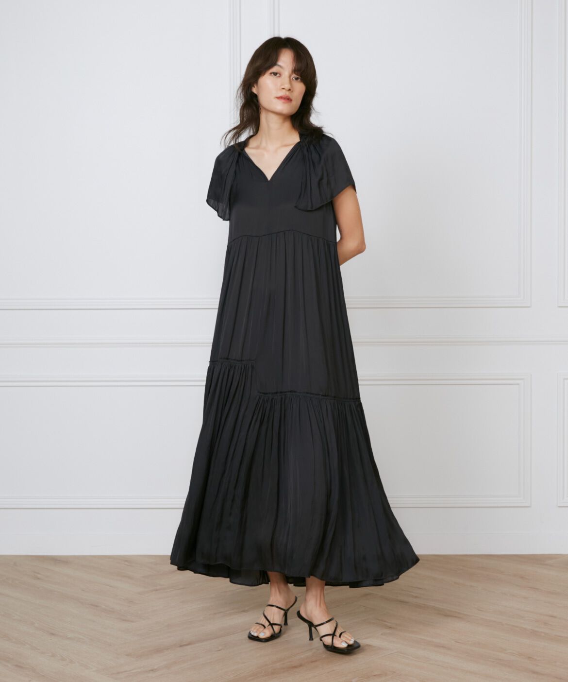 INED「《大きいサイズ》ケープワンピース《la veille by SUPERIOR CLOSET》」|ワンピース|