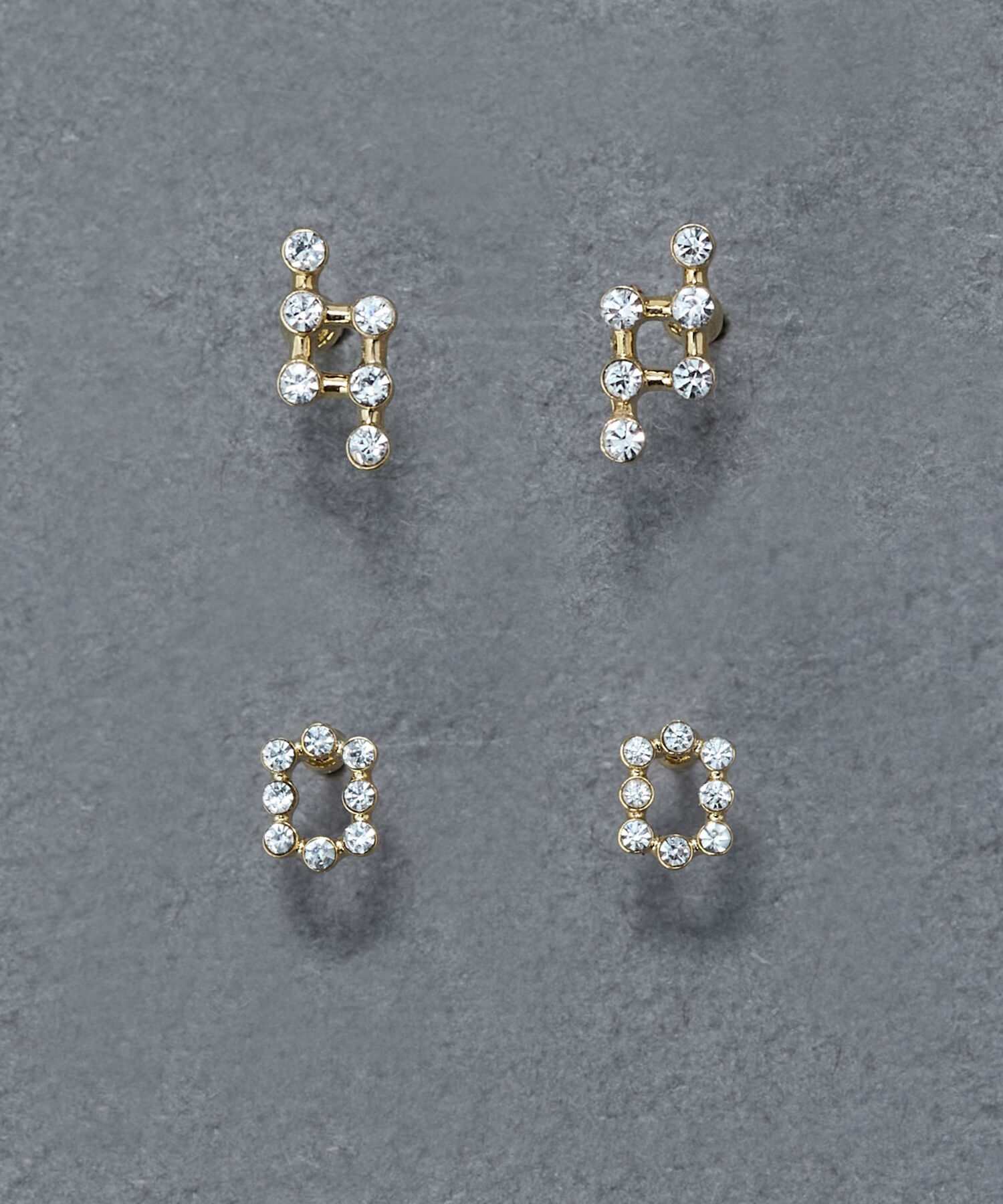 Phoebe「【金属アレルギー対応】タイニーレクタングルビジューピアス　小粒/小さい/小さめ/セカンドホール」|ピアス|