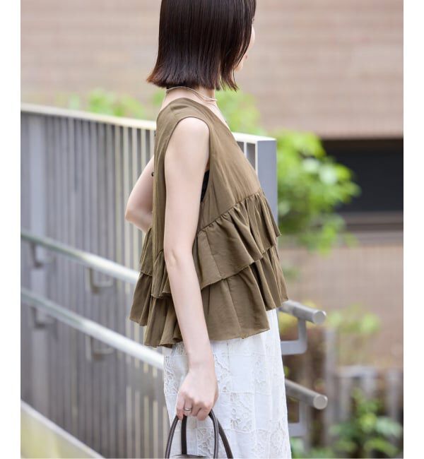 SLOBE IENA「《WEB限定カラーあり》2WAYペプラムフリル ノースリーブブラウス」|シャツ・ブラウス|