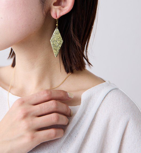  「【PAPILLONNER/パピヨネ】ダイヤプレートピアス」|ピアス|