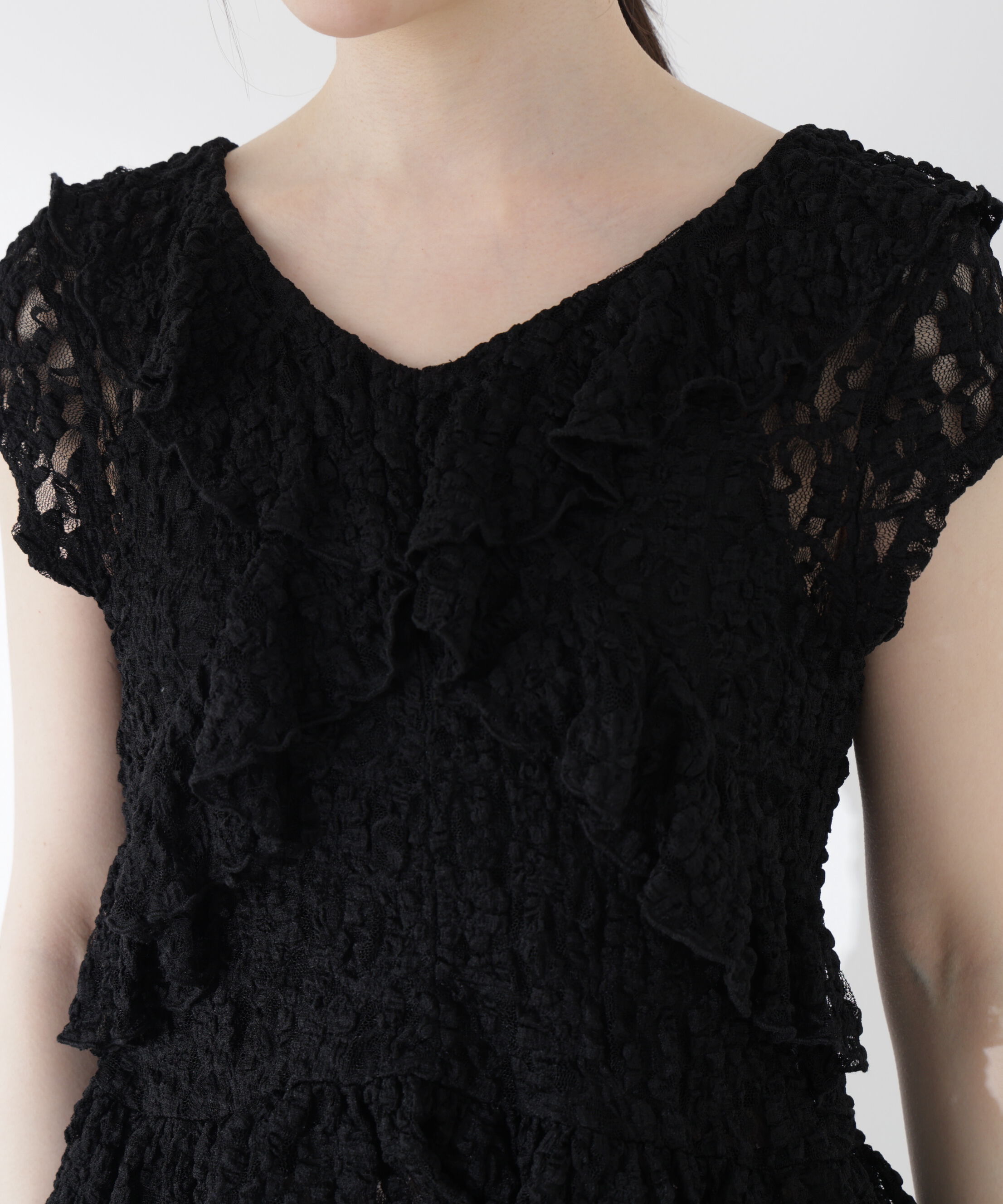 PROPORTION BODY DRESSING「ラッフルカットレーストップス」|Tシャツ・カットソー|