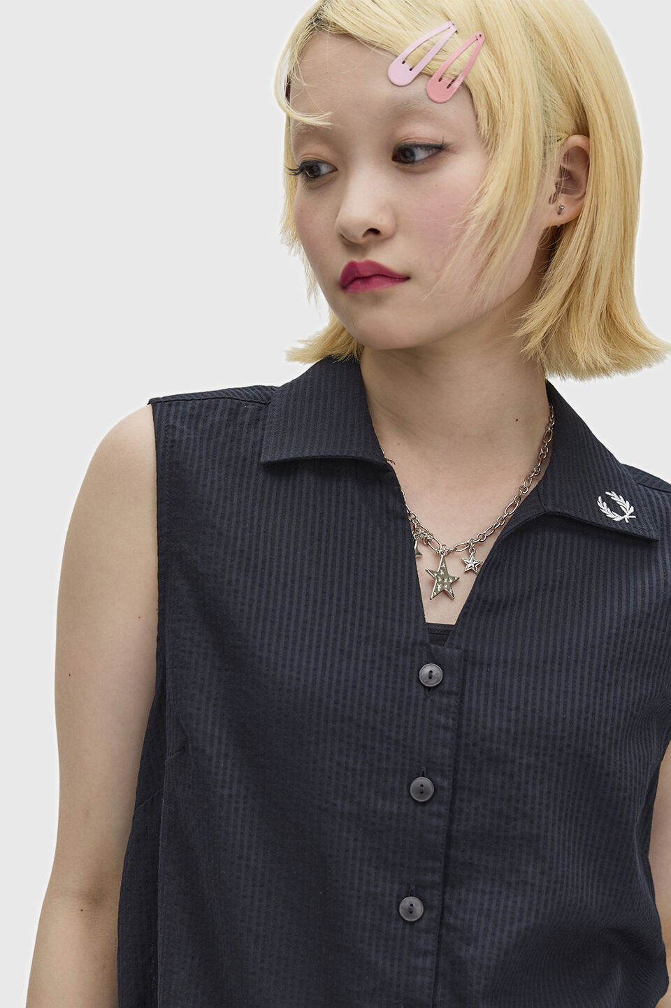 FRED PERRY 「Sheer Stripe Sleeveless Shirt／シアーストライプノースリーブシャツ」|シャツ・ブラウス|