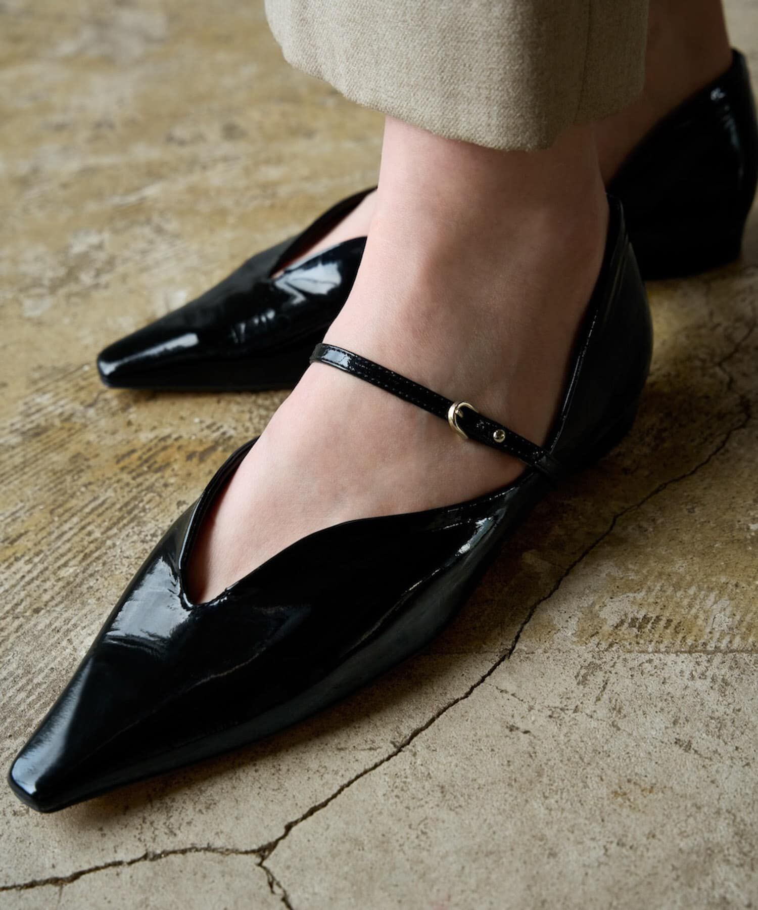 URBAN RESEARCH ROSSO「HENRI EN VARGO　KATE」|その他|