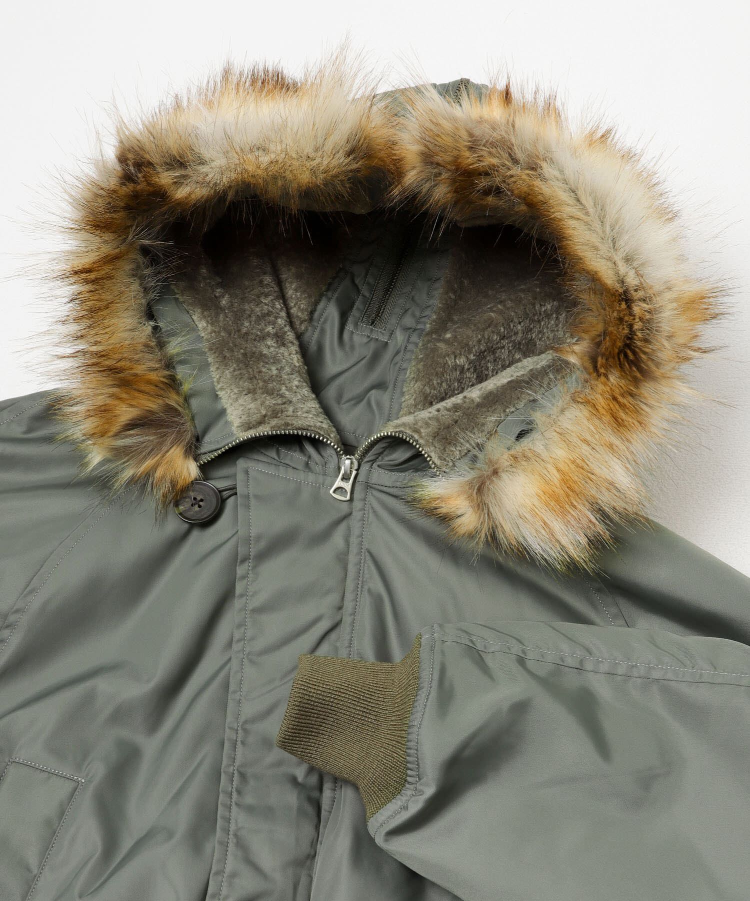 URBAN RESEARCH「『別注』TICCA&times;URBAN RESEARCH　ショートN2Bジャケット」|ダウン|