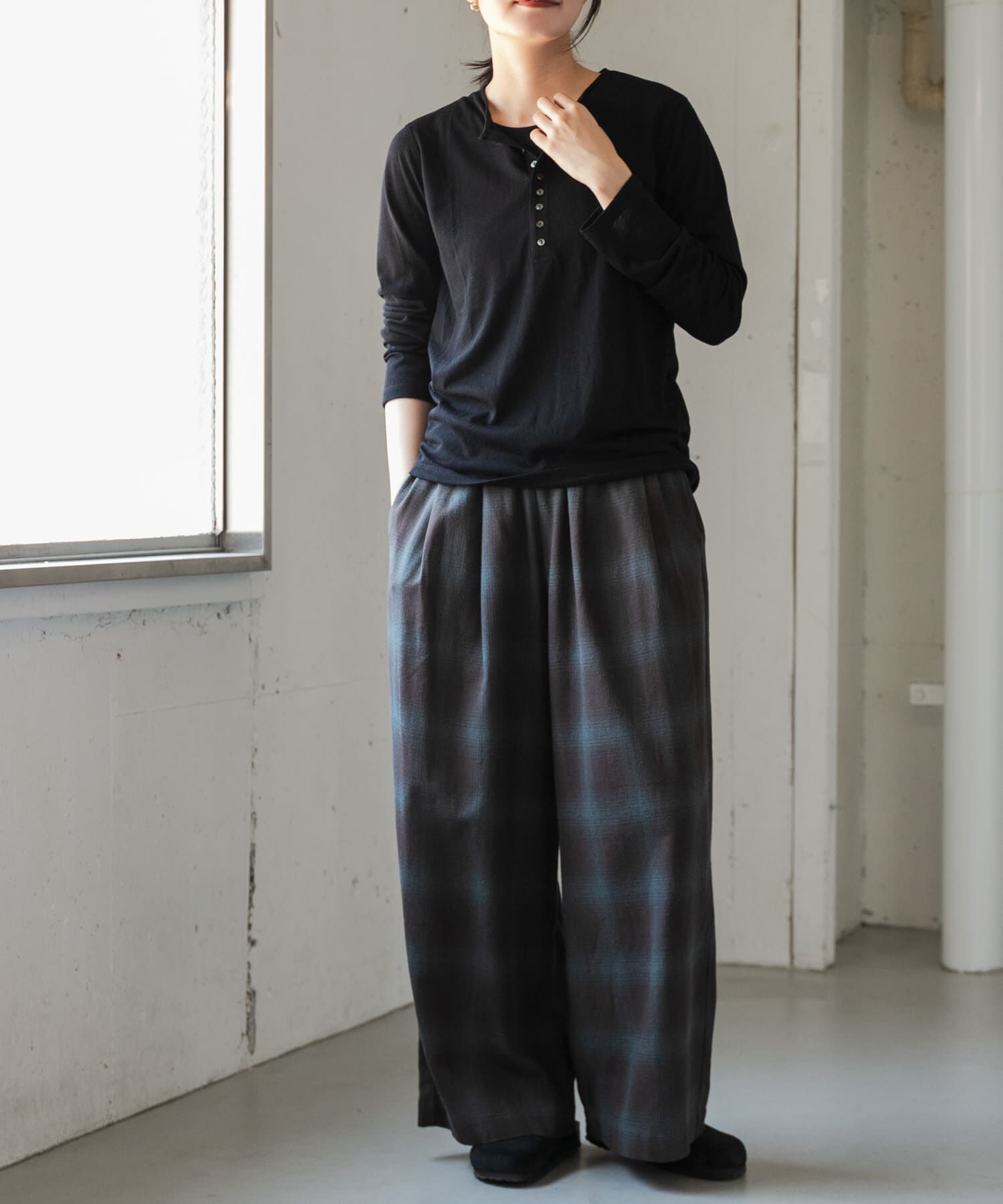 URBAN RESEARCH DOORS「FORK&SPOON　ウール混ヘンリーネックカットソー」|Tシャツ・カットソー|