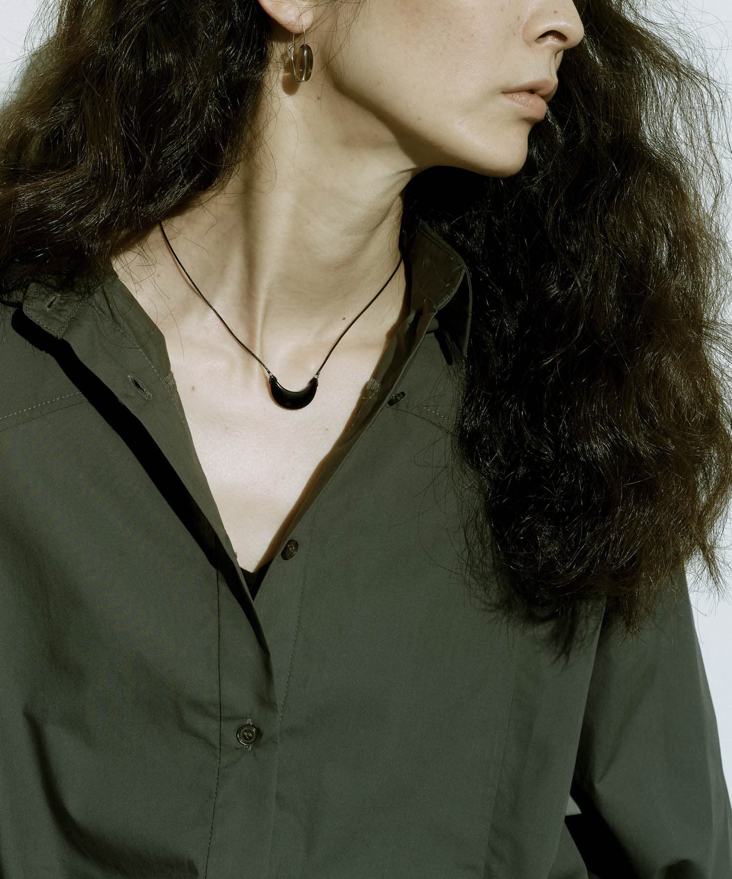SMELLY「SMELLY so&rsquo;　onyx crescent necklace」|ネックレス|