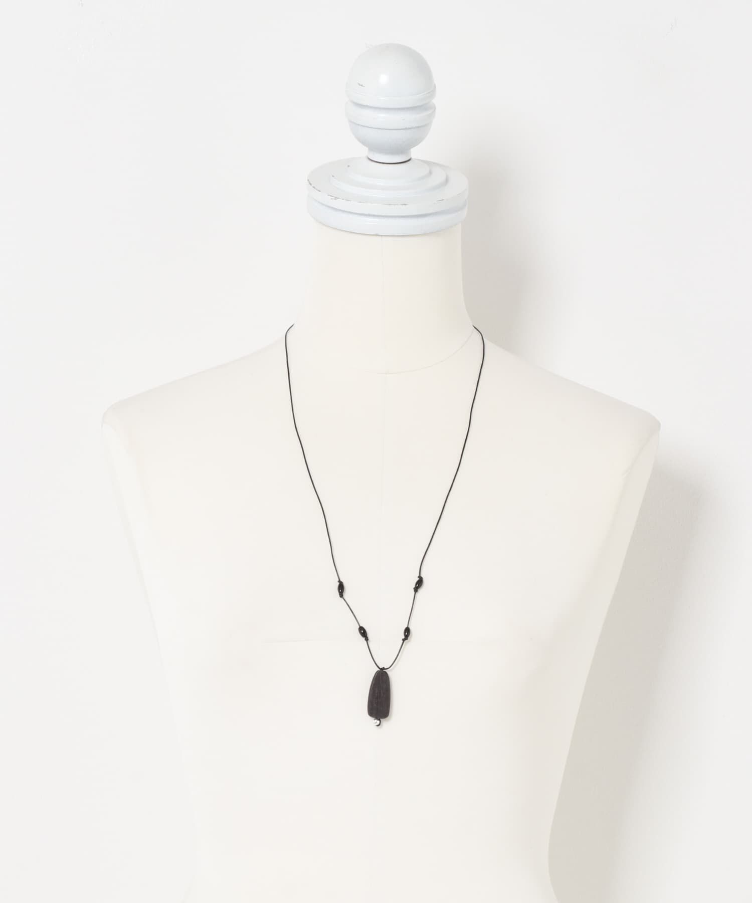 SMELLY「SMELLY so&rsquo;　onyx accent wood necklace」|ネックレス|