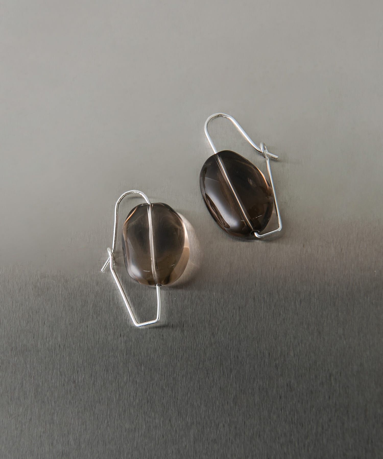 SMELLY「SMELLY so&rsquo;　smoky quartz pierces」|ピアス|