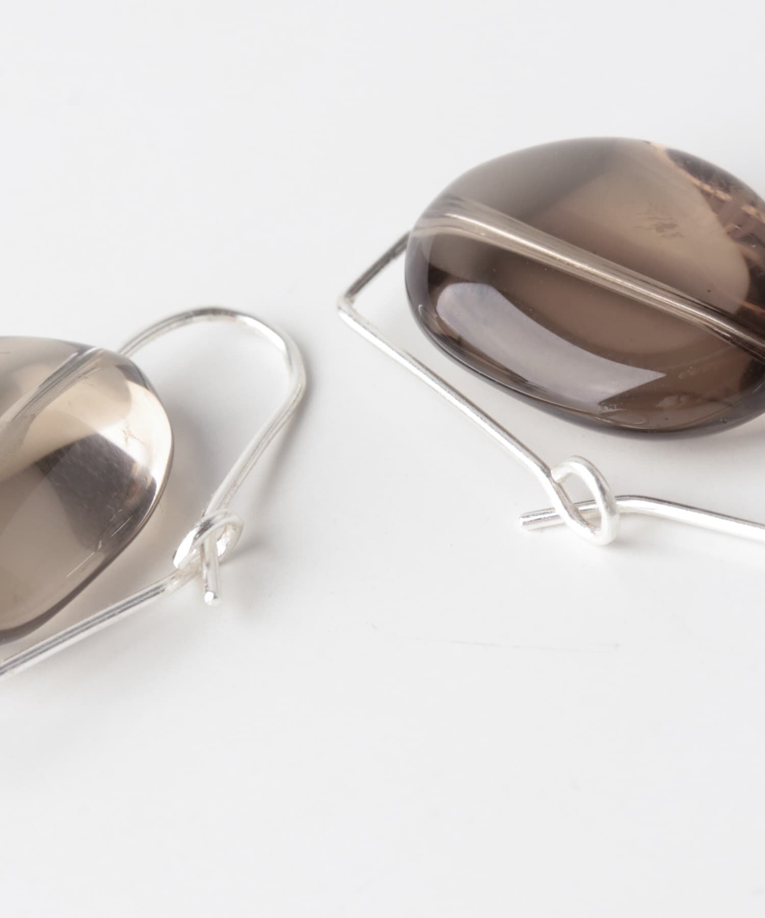 SMELLY「SMELLY so&rsquo;　smoky quartz pierces」|ピアス|