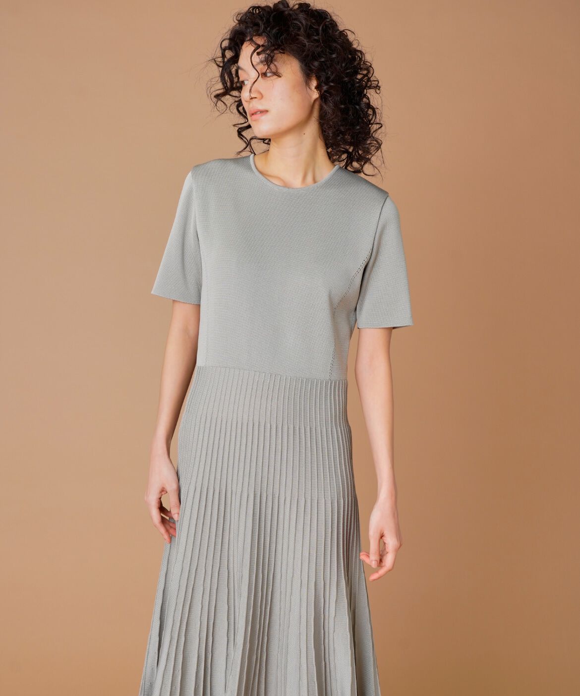 la veille by SUPERIOR CLOSET「《大きいサイズ》プリーツニットワンピース」|ワンピース|