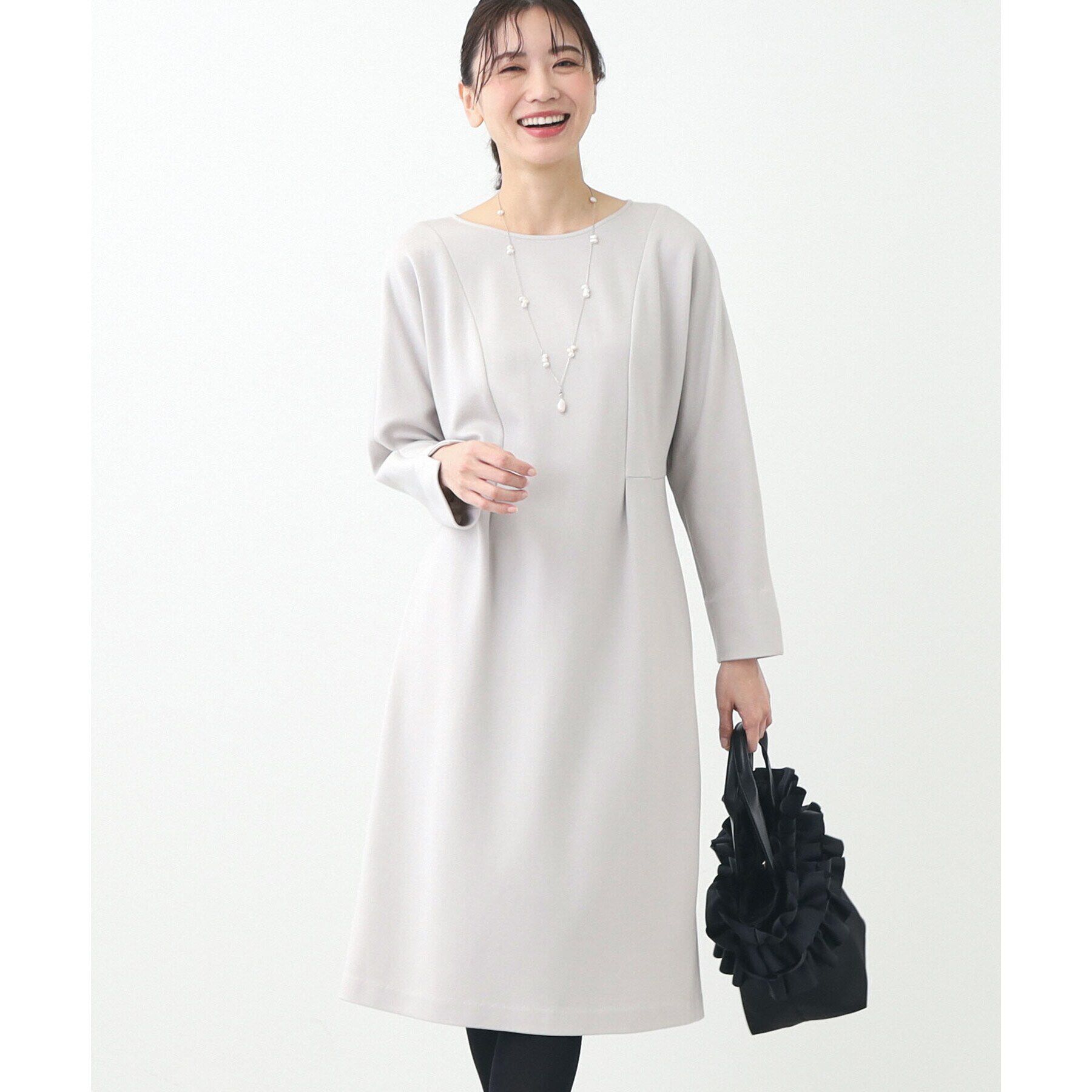 Reflect「【夏SALE】ドルマンスリーブストレートシルエットワンピース」|ワンピース|グレージュ(050)