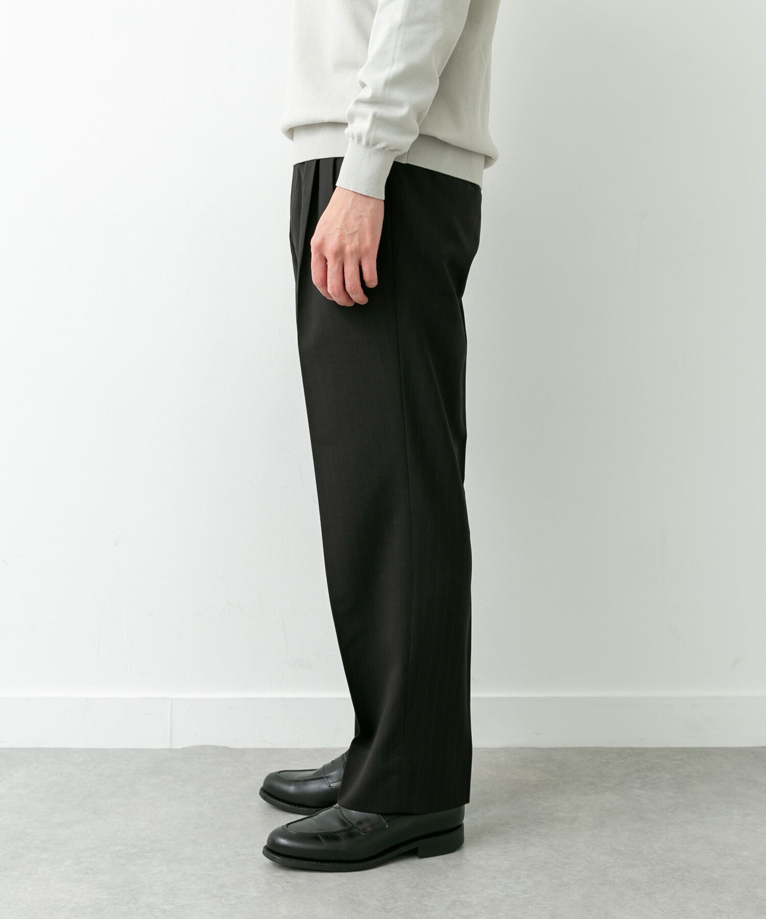 URBAN RESEARCH DOORS「LIFE STYLE TAILOR　TRABESTストライプ2タックパンツ」|スラックス|