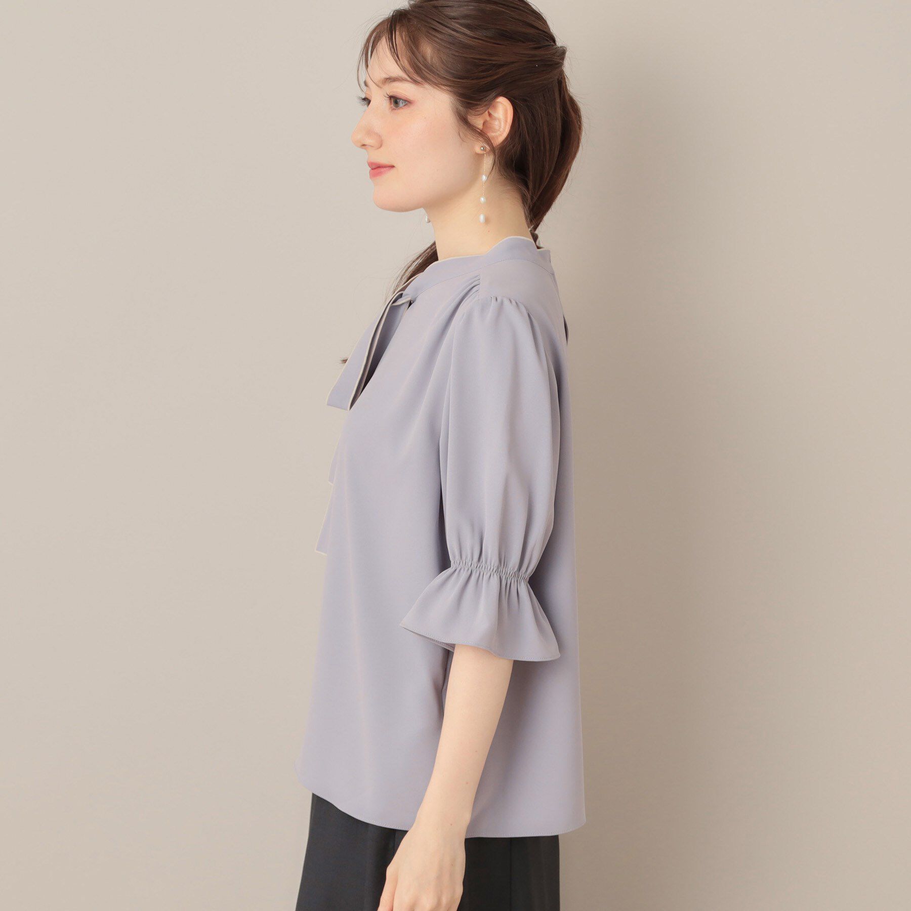 Couture broach「【大人可愛い・5分袖・通勤】デザインタイブラウス」|シャツ・ブラウス|