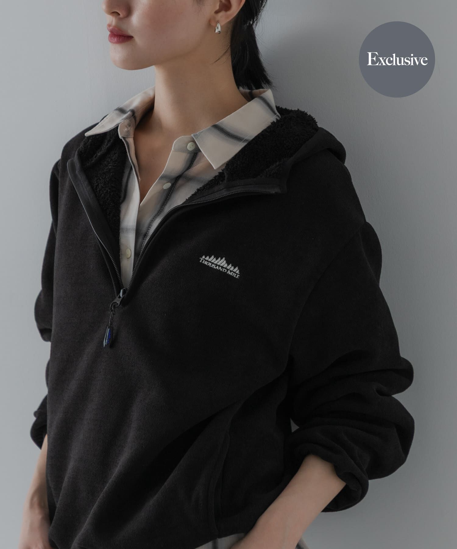 URBAN RESEARCH「『別注』THOUSAND MILE&times;URBAN RESEARCH　KNIT FREECE HF-ZIP HOODIE」|パーカー|ブラック