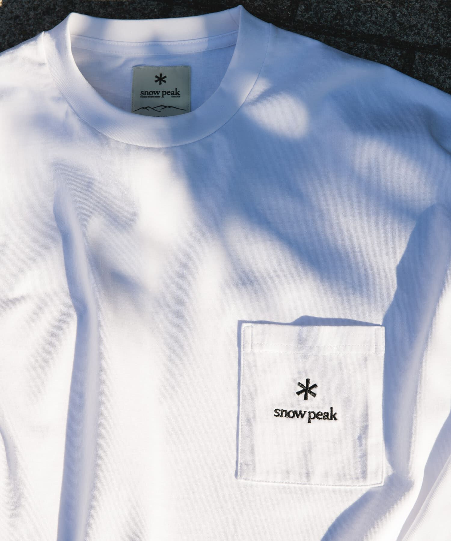 URBAN RESEARCH DOORS「『別注』Snow Peak Apparel&times;DOORS　POCKET LOGO LONG-SLEEVE T-SHIRTS」|Tシャツ・カットソー|