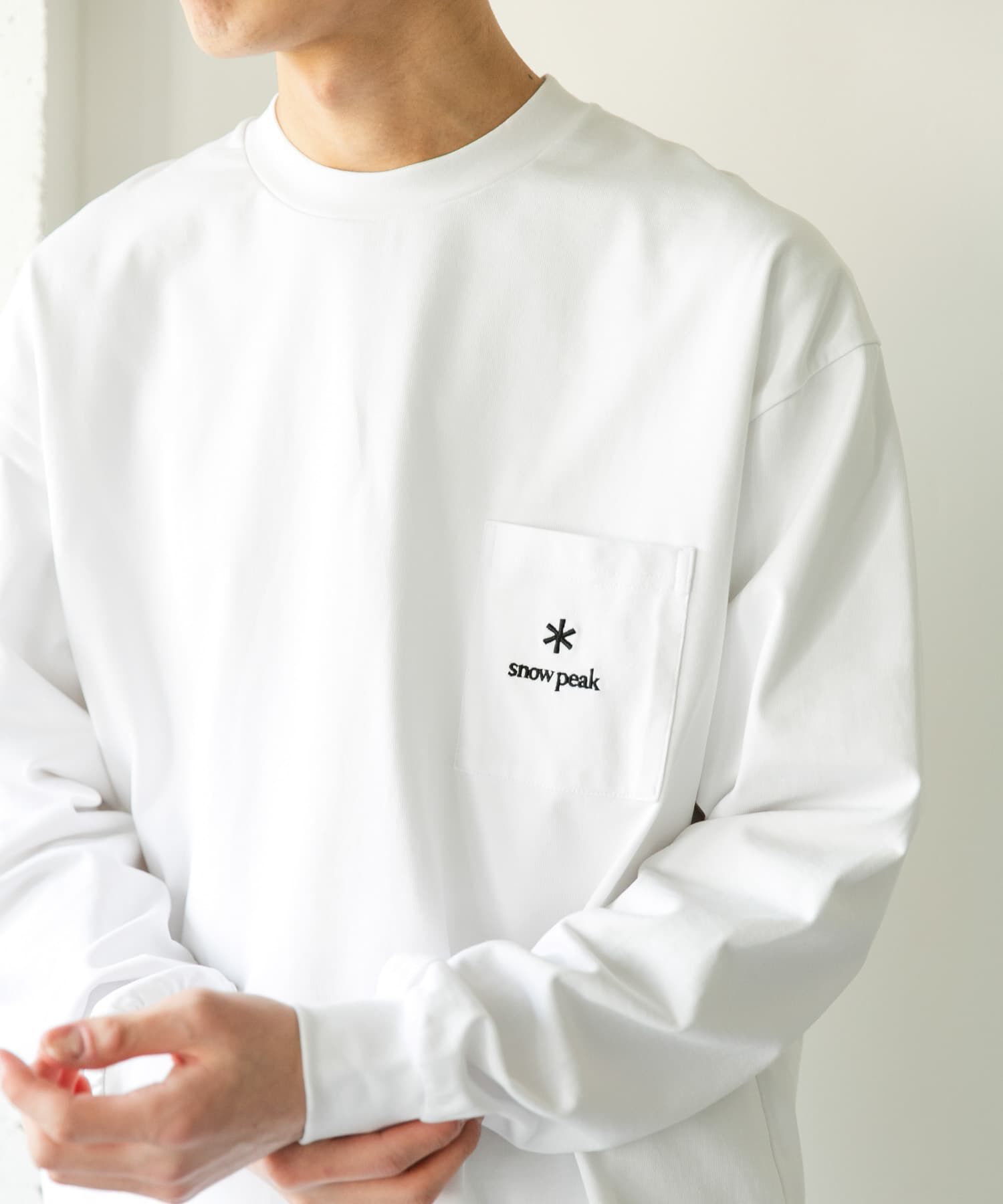 URBAN RESEARCH DOORS「『別注』Snow Peak Apparel&times;DOORS　POCKET LOGO LONG-SLEEVE T-SHIRTS」|Tシャツ・カットソー|