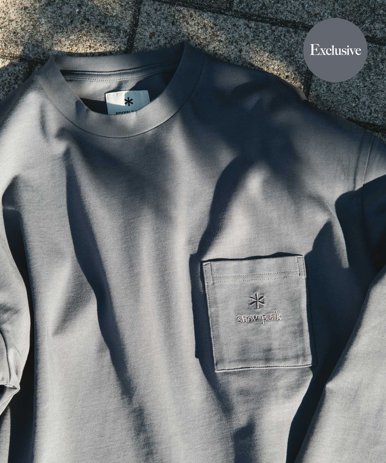 URBAN RESEARCH DOORS「『別注』Snow Peak Apparel&times;DOORS　POCKET LOGO LONG-SLEEVE T-SHIRTS」|Tシャツ・カットソー|ブルー