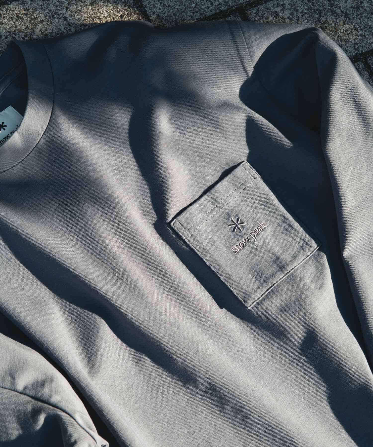 URBAN RESEARCH DOORS「『別注』Snow Peak Apparel&times;DOORS　POCKET LOGO LONG-SLEEVE T-SHIRTS」|Tシャツ・カットソー|