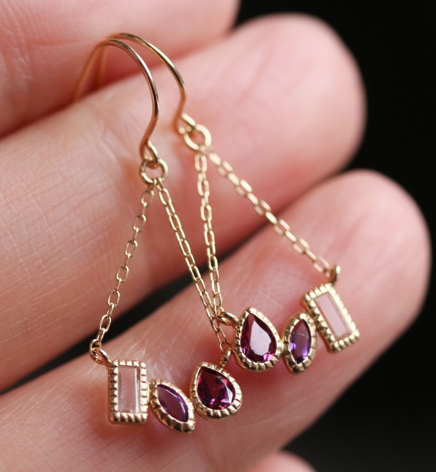  「マルチカラー トリコロール フック ピアス | K10YG」|ピアス|