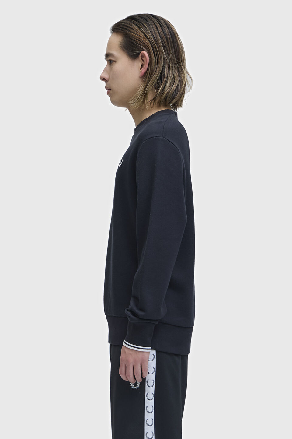 FRED PERRY 「Crew Neck Sweatshirt／フレッドペリースウェットシャツ」|Tシャツ・カットソー|