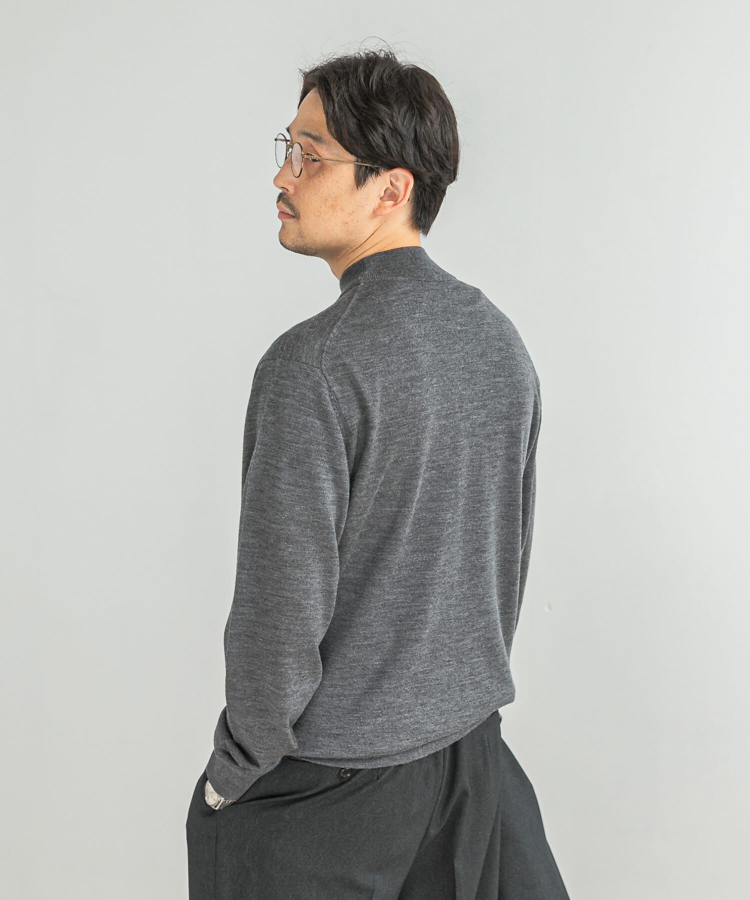 URBAN RESEARCH DOORS「LIFE STYLE TAILOR　マシンウォッシャブルハイゲージモックニット」|シャツ・ブラウス|