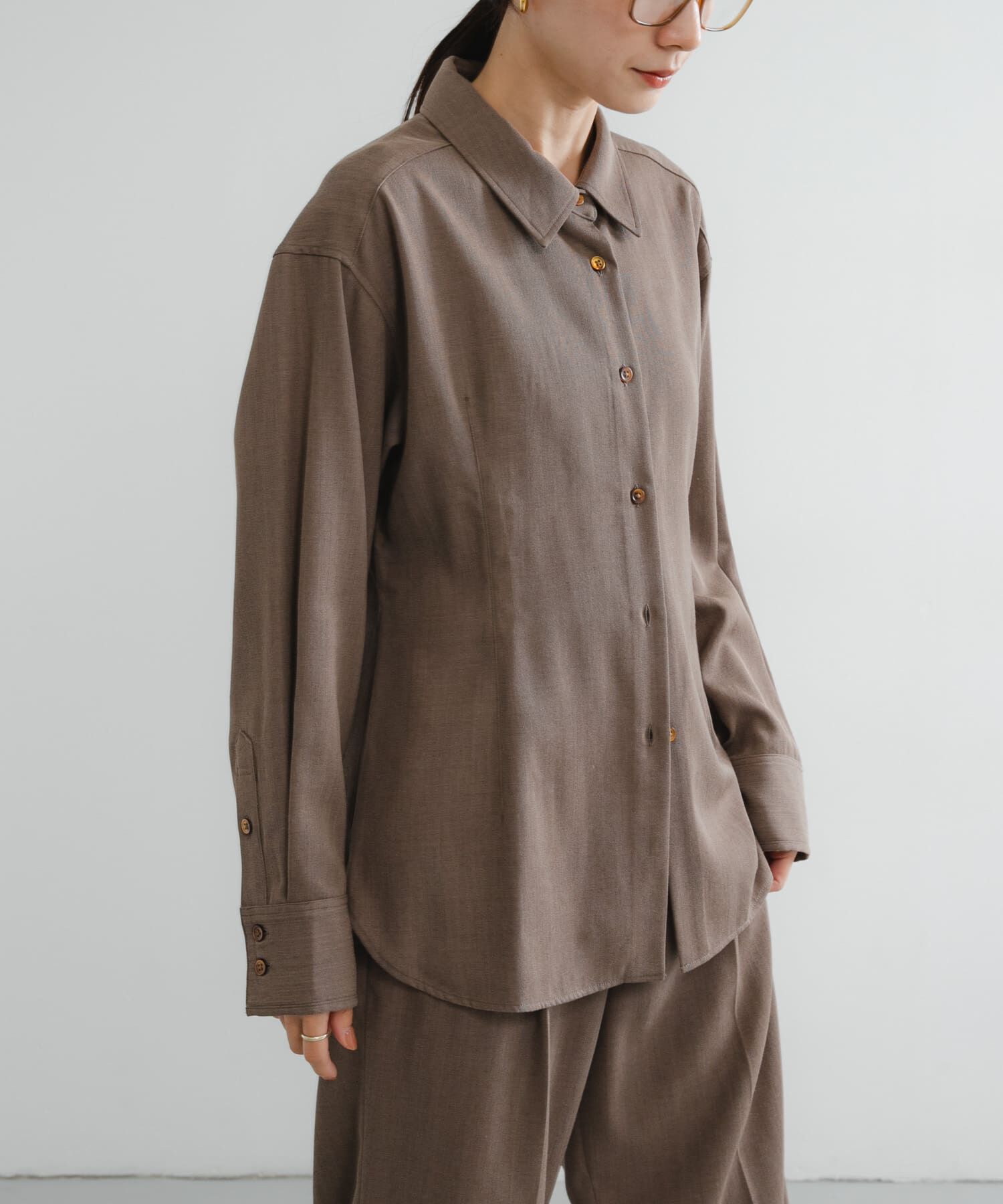 URBAN RESEARCH「new basic　WOOL TWILL SHAPE SHIRTS」|シャツ・ブラウス|
