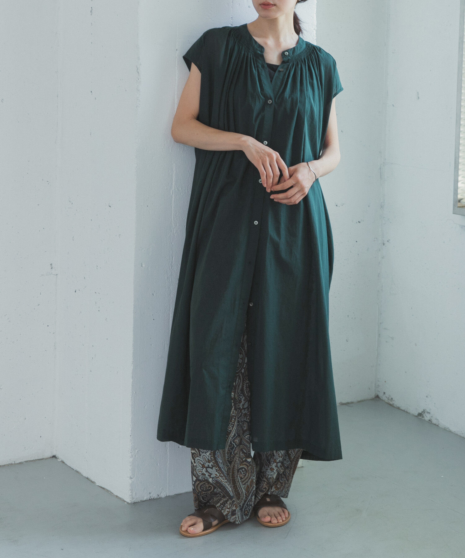 URBAN RESEARCH DOORS「コットンボイルギャザーフレンチワンピース」|ワンピース|