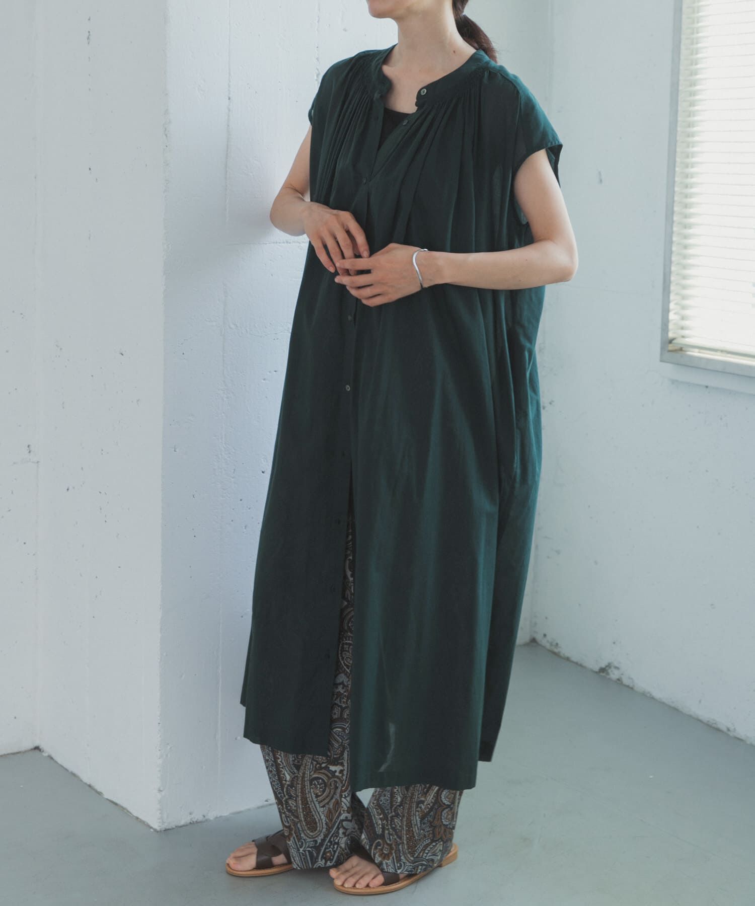 URBAN RESEARCH DOORS「コットンボイルギャザーフレンチワンピース」|ワンピース|