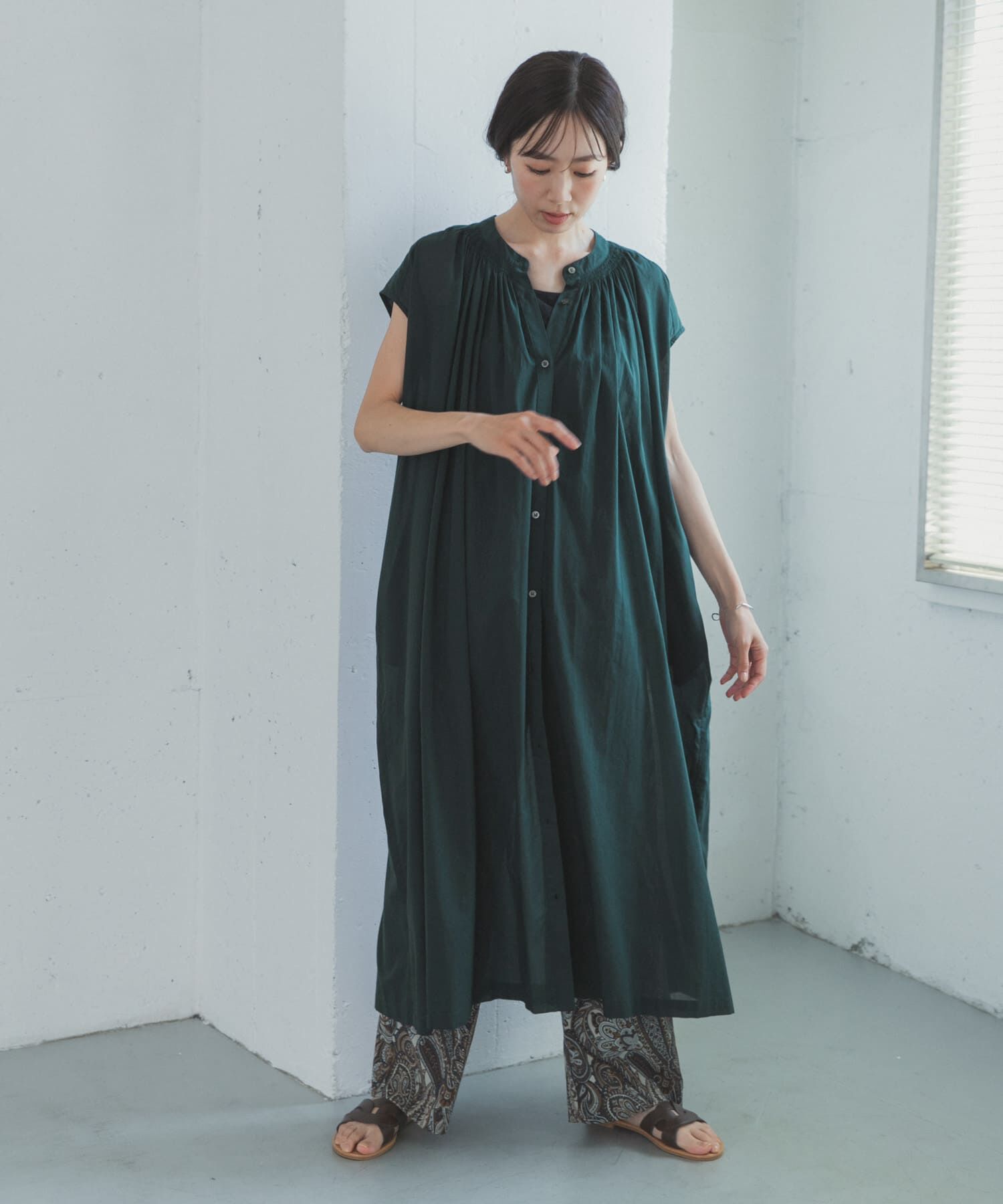 URBAN RESEARCH DOORS「コットンボイルギャザーフレンチワンピース」|ワンピース|