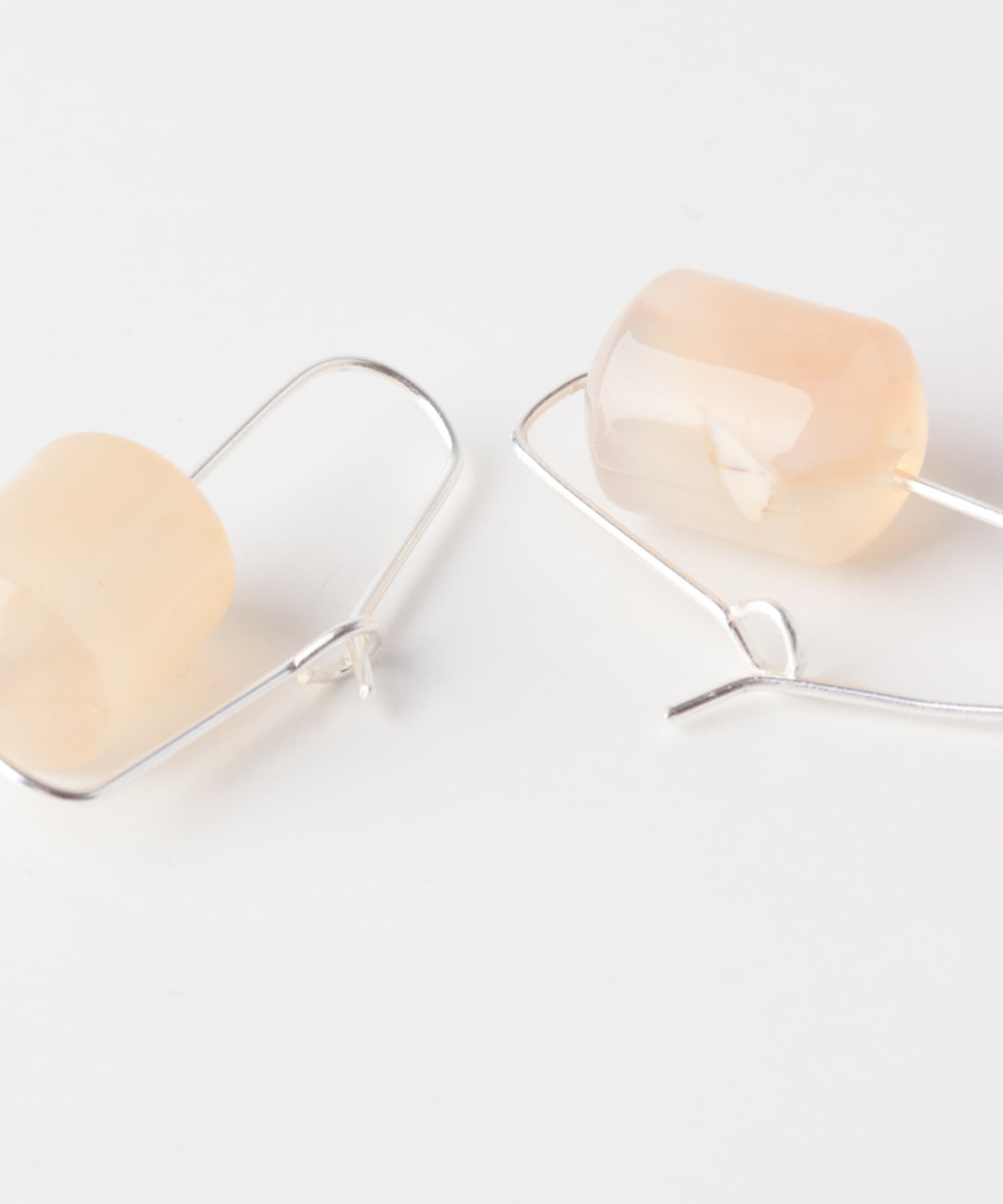 SMELLY「SMELLY so&rsquo;　sakura agate pierce」|ピアス|