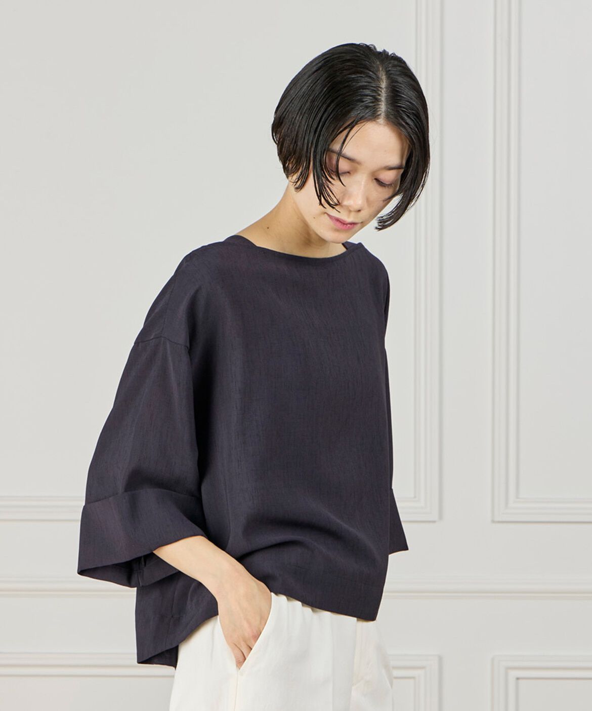 DAY by DAY it&rsquo;s international「ﾘﾈﾝﾗｲｸ ﾜｲﾄﾞｽﾘｰﾌﾞﾌﾞﾗｳｽ|ゆったりﾘｯﾁに華やぐ軽  」|シャツ・ブラウス|ネイビー