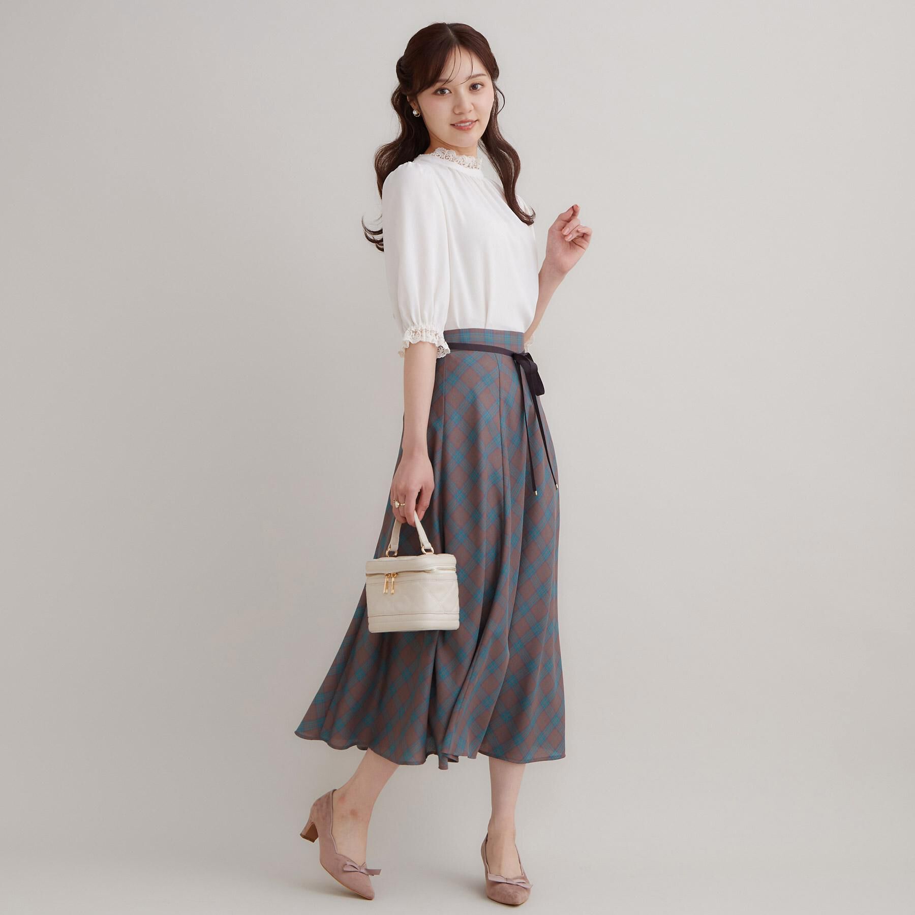 Couture broach「大人上品なエンブロレース 5分袖ブラウス【前後2WAY・洗濯機可】」|シャツ・ブラウス|