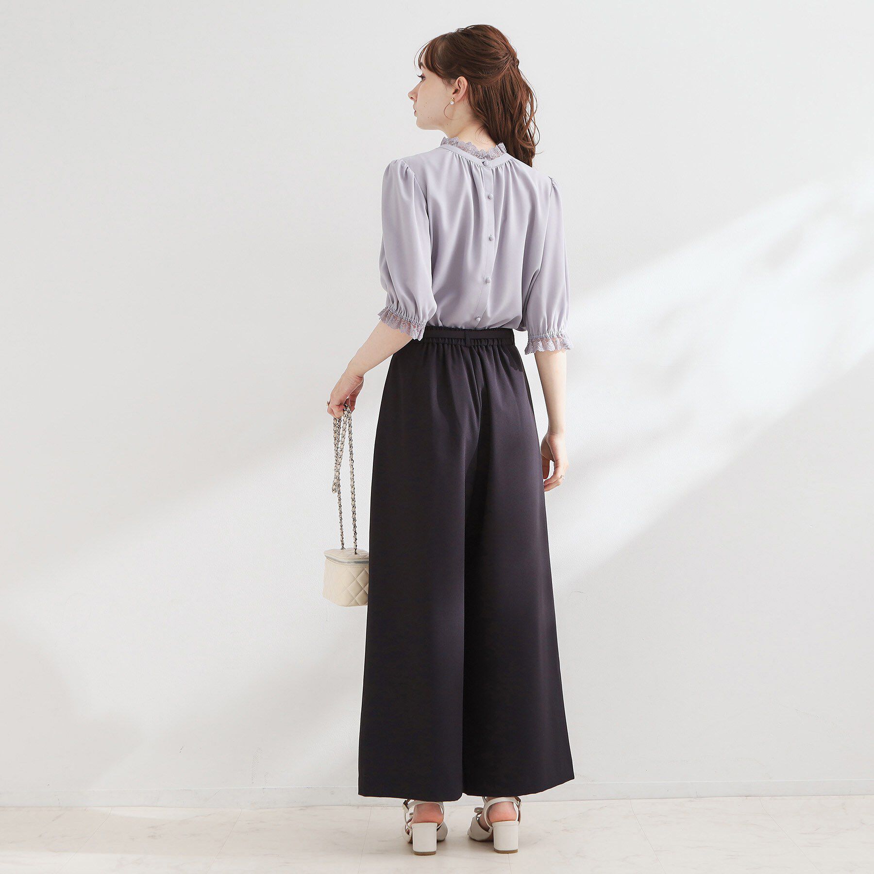 Couture broach「大人上品なエンブロレース 5分袖ブラウス【前後2WAY・洗濯機可】」|シャツ・ブラウス|