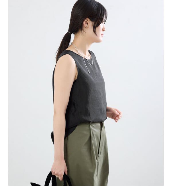 IENA「《接触冷感/セットアップ対応》シルキータフタノースリーブブラウス」|シャツ・ブラウス|