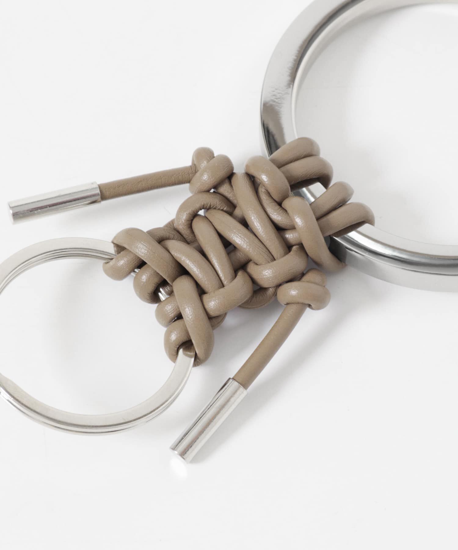 URBAN RESEARCH「ITTI　CRISTY KNOTMAN RING」|チャーム・キーホルダー|
