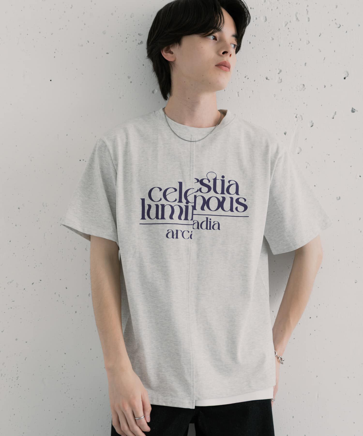 SENSE OF PLACE by URBAN RESEARCH「アシメグラフィックショートスリーブTシャツ」|Tシャツ・カットソー|グレー