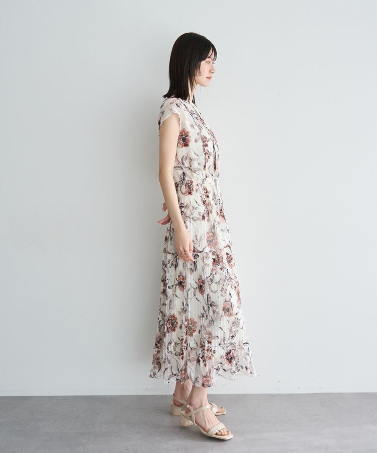 YECCA VECCA「【追加生産】フラワー柄シアープリーツワンピース」|ワンピース|