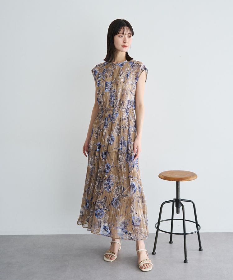 YECCA VECCA「【追加生産】フラワー柄シアープリーツワンピース」|ワンピース|