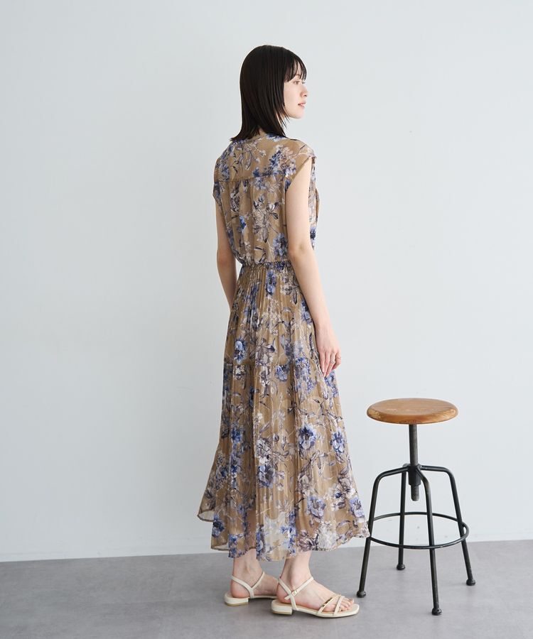 YECCA VECCA「【追加生産】フラワー柄シアープリーツワンピース」|ワンピース|
