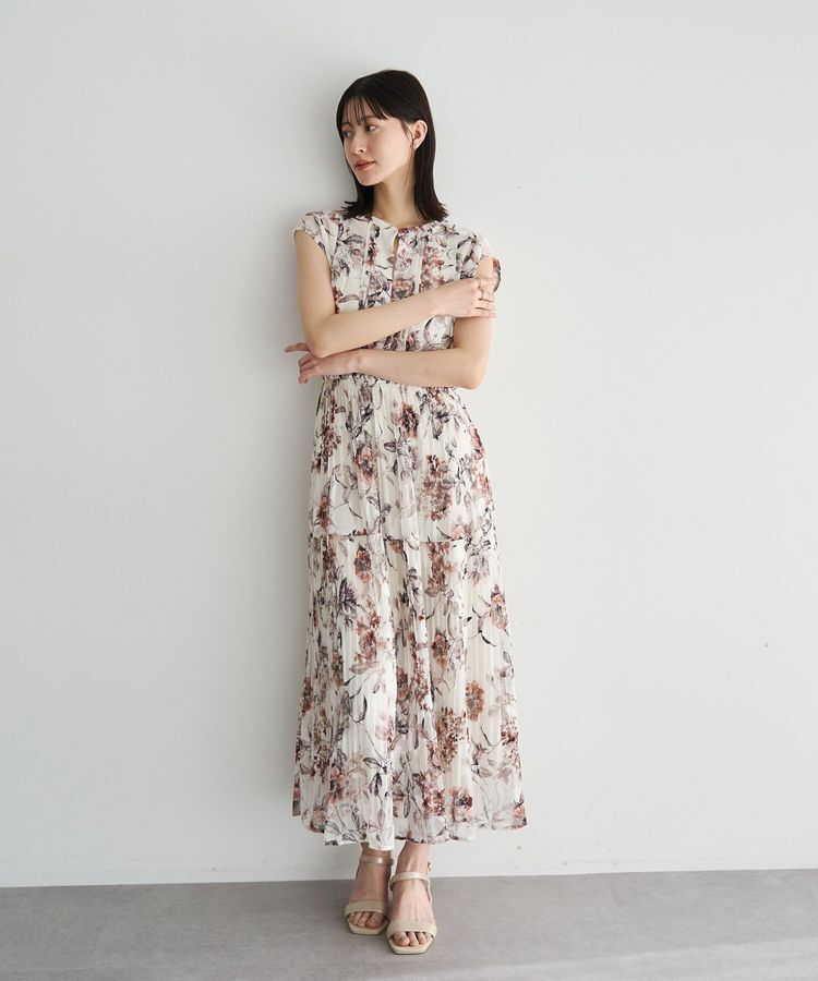 YECCA VECCA「【追加生産】フラワー柄シアープリーツワンピース」|ワンピース|