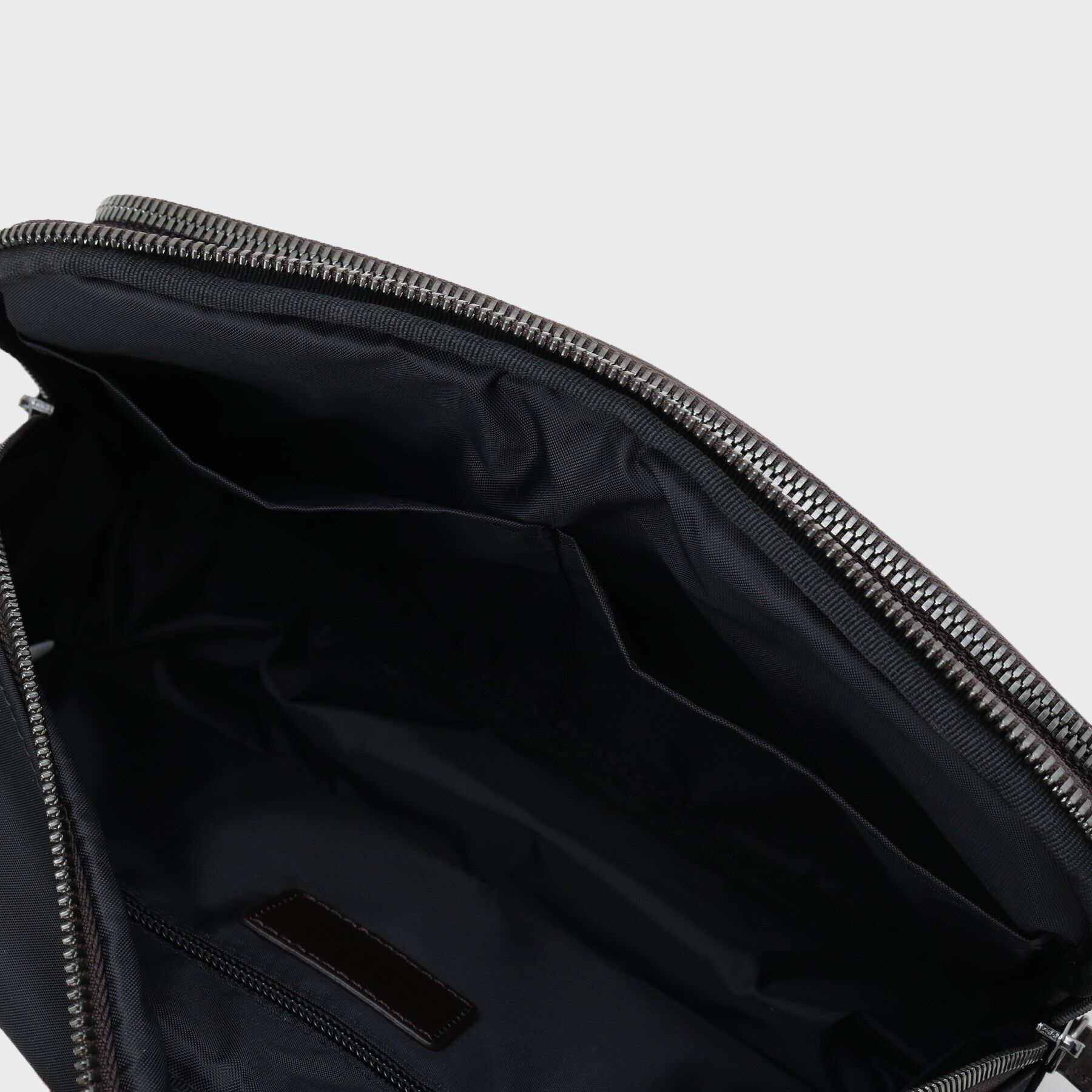 TAKEO KIKUCHI「アーバンフレームクロスショルダー」|ショルダー・メッセンジャー|