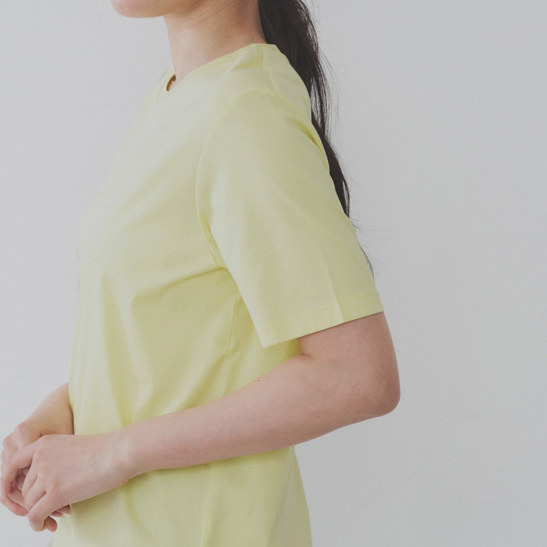 OPAQUE.CLIP「《5色展開／SS-LLサイズ》ベーシッククルーネックTシャツ【接触冷感／洗濯機洗い可】」|Tシャツ・カットソー|