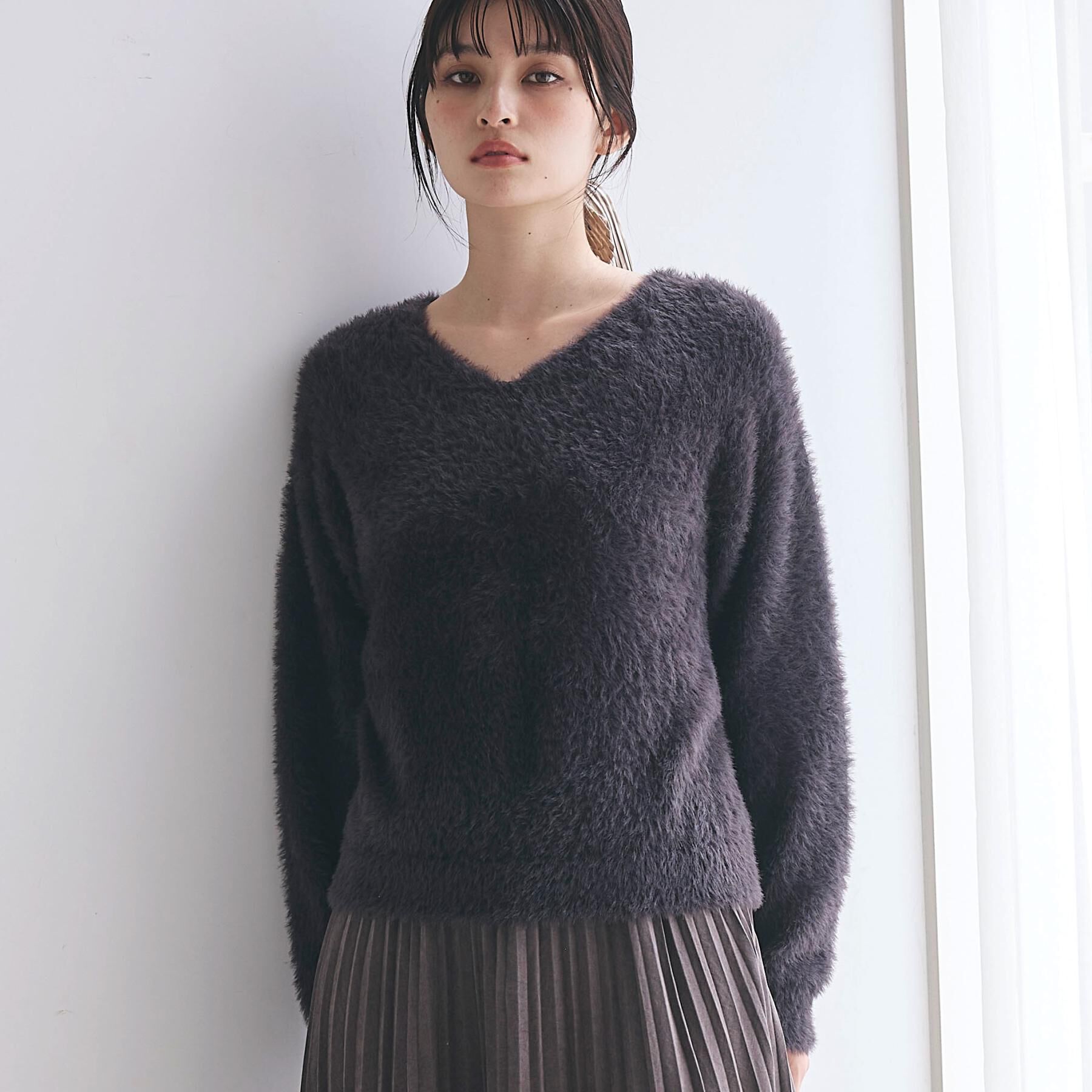 THE SHOP TK「【華やかで柔らか】ふわふわフェザーニット/洗える・前後2WAY」|ニット・セーター|スミクロ(018)