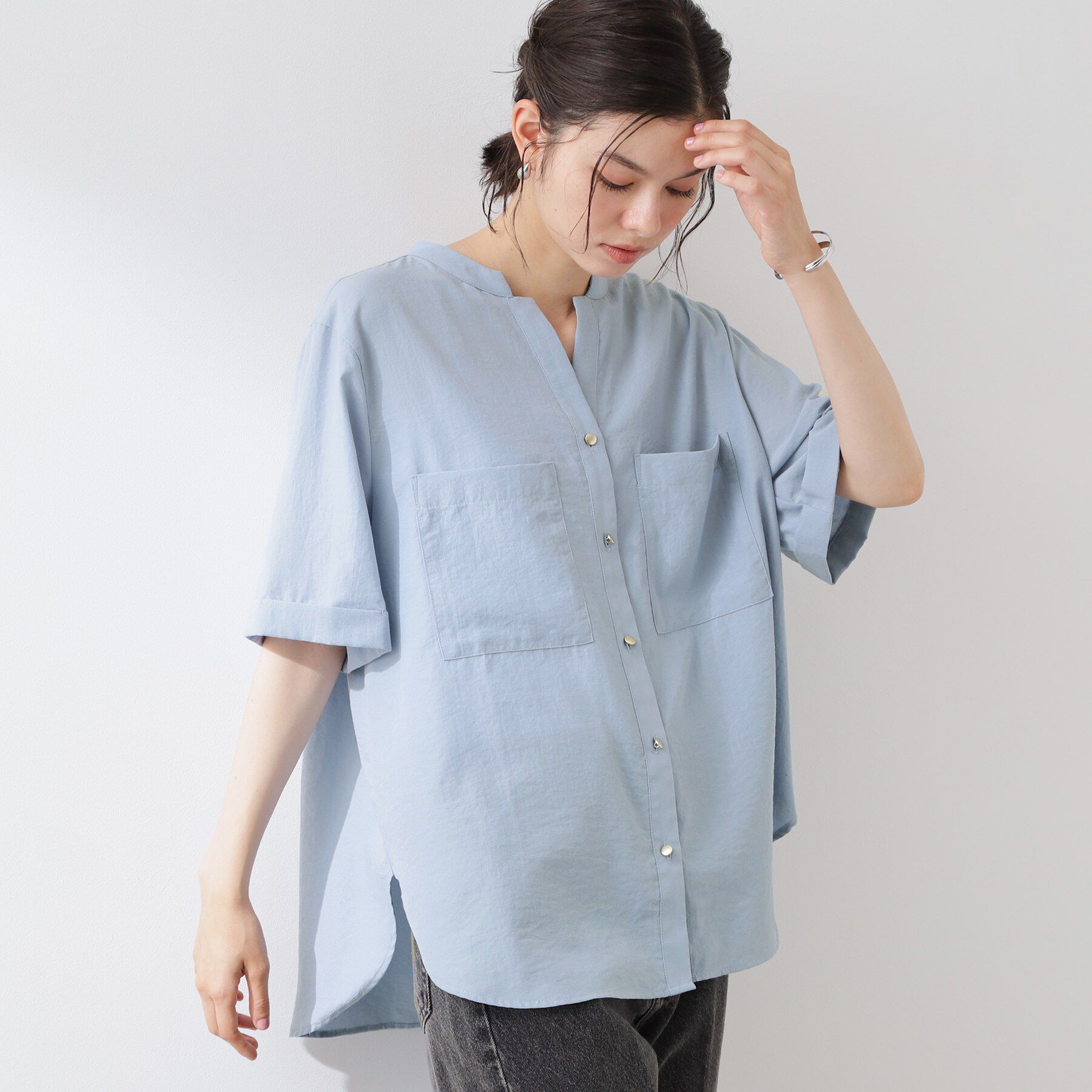 THE SHOP TK「【M-XL/さりげなく二の腕カバー】5分袖Wポケットシャツ」|シャツ・ブラウス|