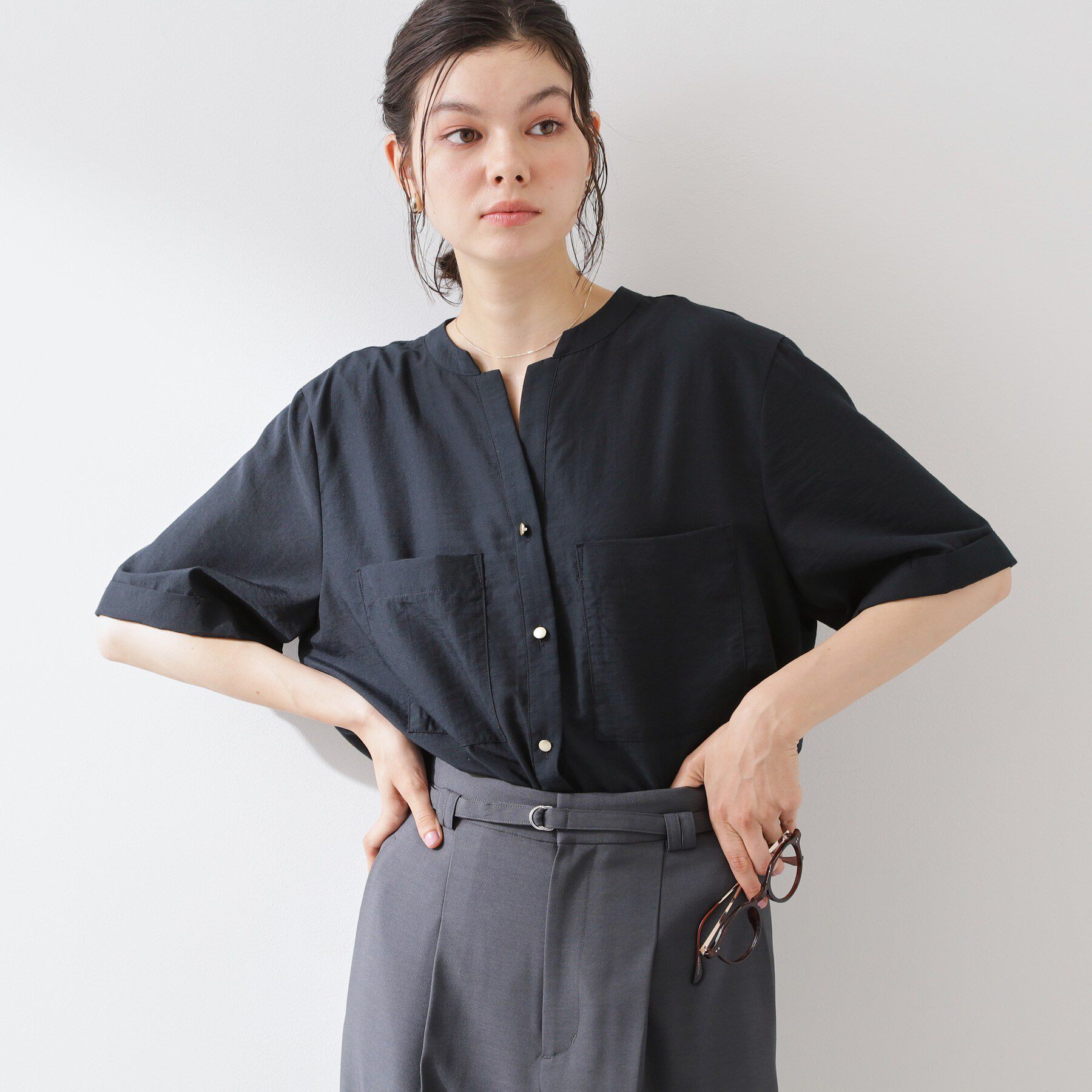 THE SHOP TK「【M-XL/さりげなく二の腕カバー】5分袖Wポケットシャツ」|シャツ・ブラウス|