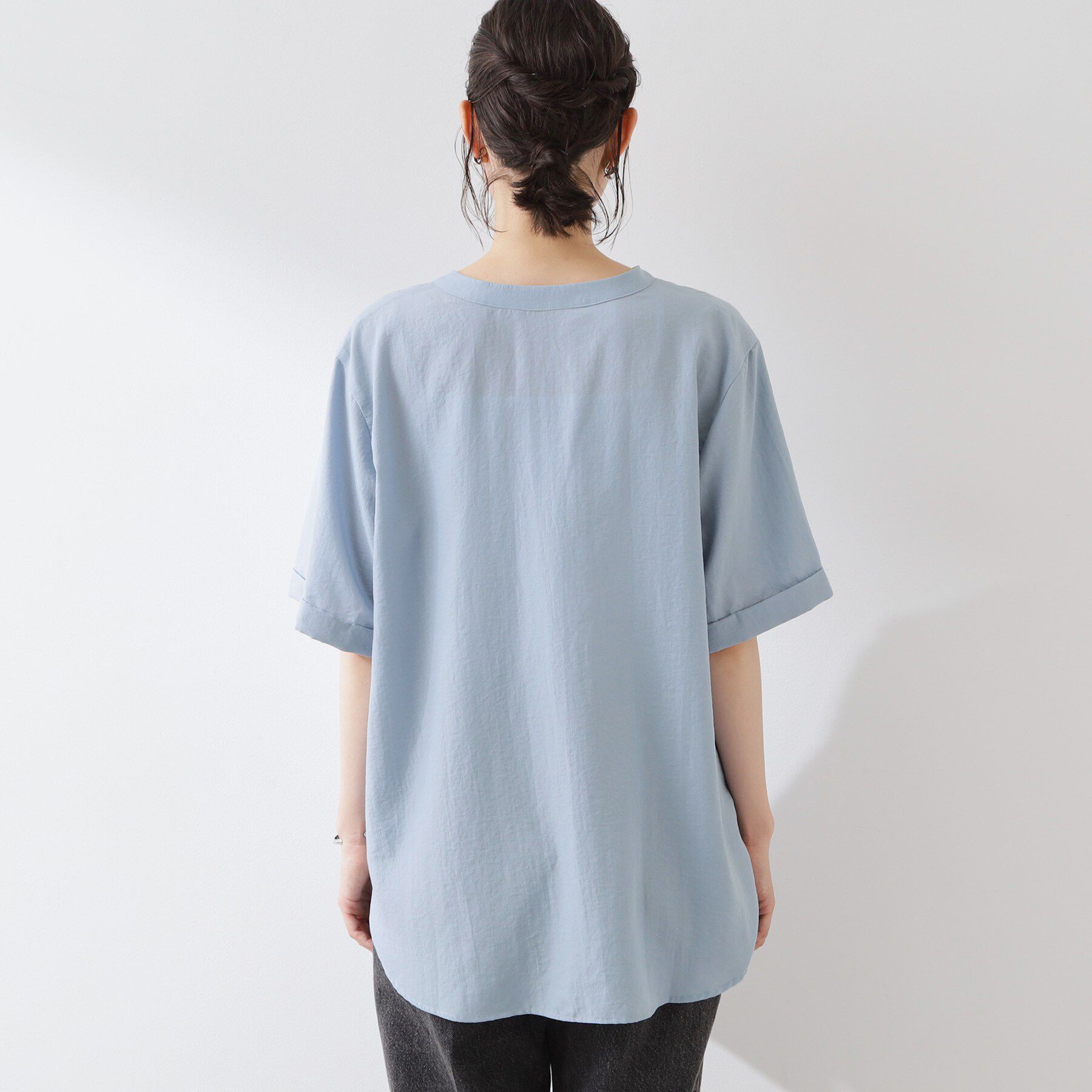 THE SHOP TK「【M-XL/さりげなく二の腕カバー】5分袖Wポケットシャツ」|シャツ・ブラウス|